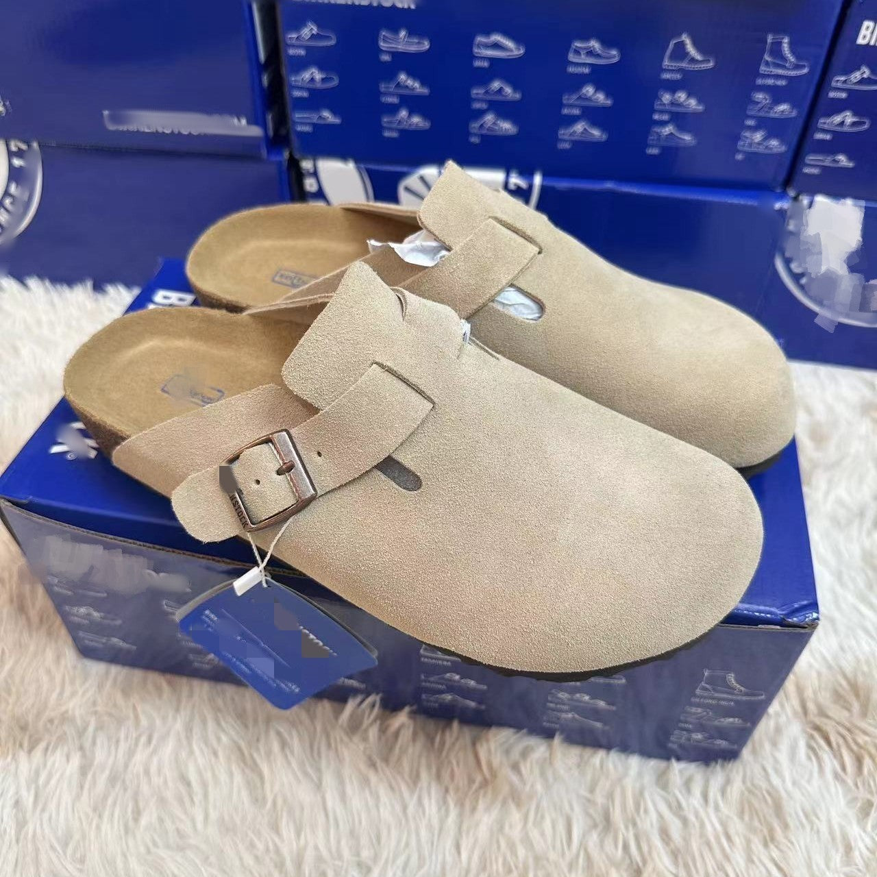 Women Men Round Toe Cork Footbed Clogs with Adjustable Flat Buckle Suede Texture Casual Outdoor Slip On Design Comfortable Walking Shoes Thanksgiving Christmas